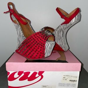 Jeffrey Campbell Vicious heel